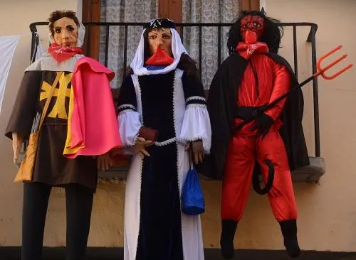 Verbranden van de Juanillos in de Sint-Jansnacht