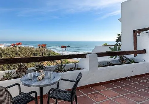 Terras van Villa Poniente bij Villas Flamenco Beach in Conil